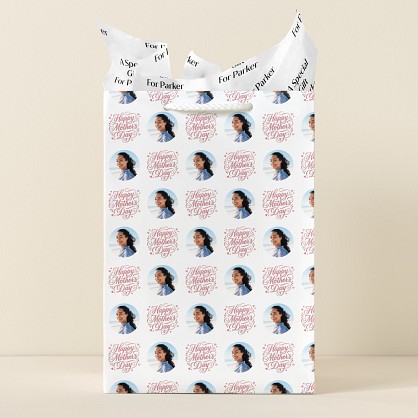 Portraits of Mom Gift Bag